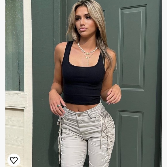 BLACK SEAMLESS RIBBED KNIT CROPPED SQUARE NECK TANK TOP SIZE SMALL - Picture 1 of 7